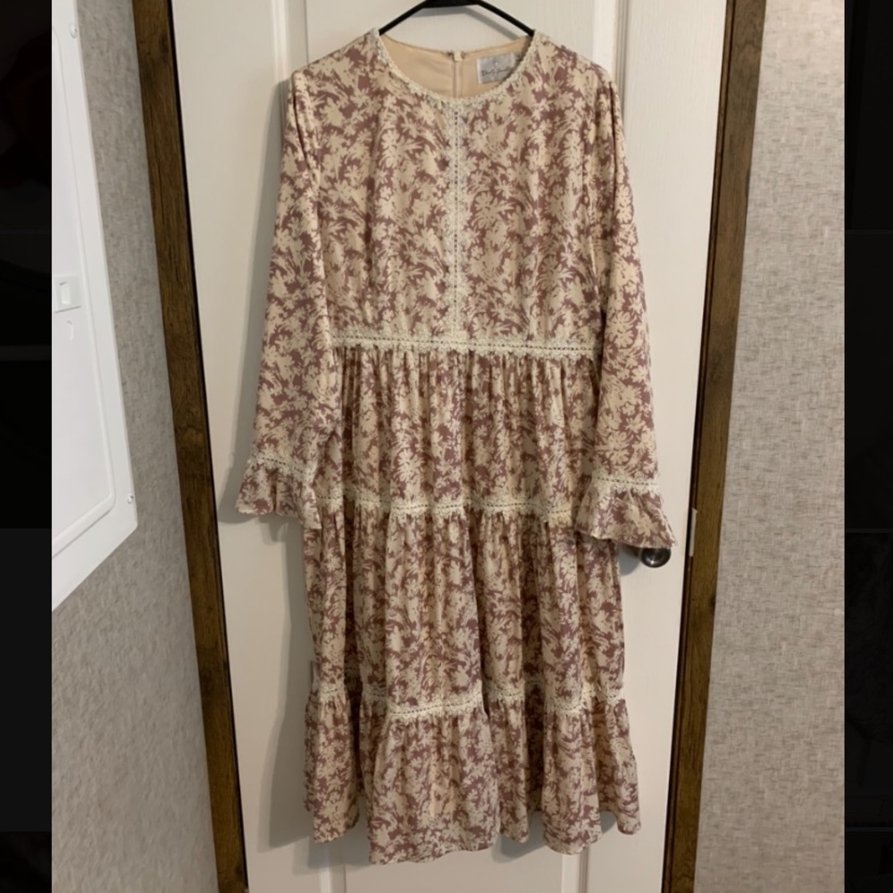 Dainty Jewells Flare Sleeve Dress